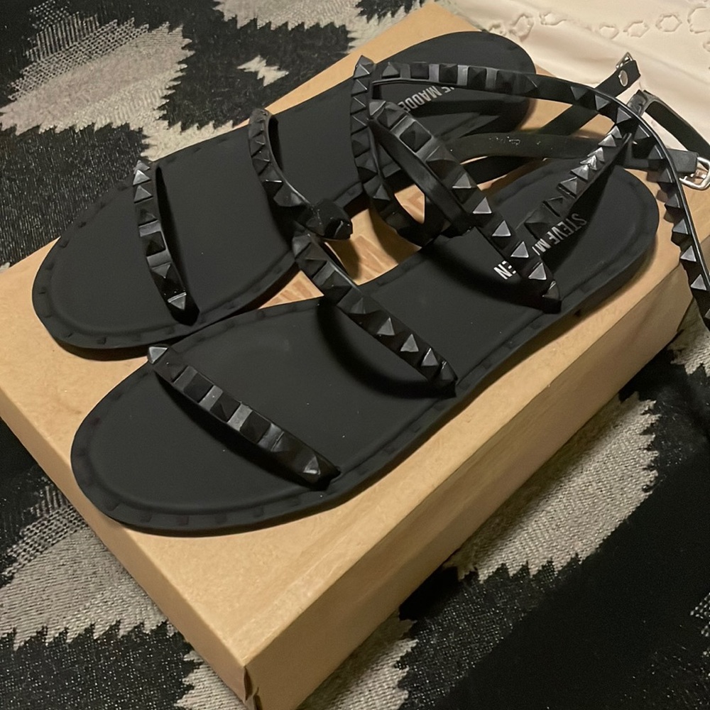 Steve Madden Travel J Sandals